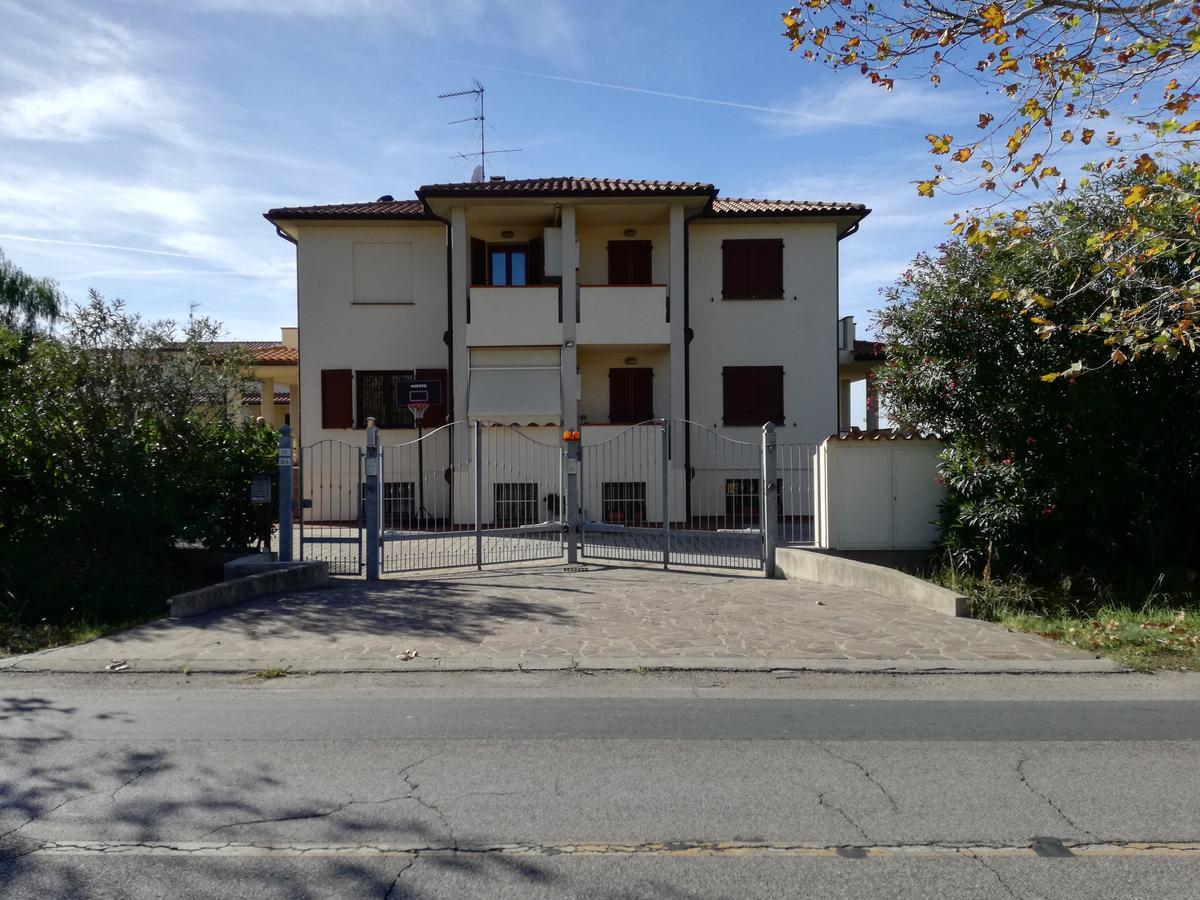 I Papaveri Apartments Сан-Винченцо Экстерьер фото