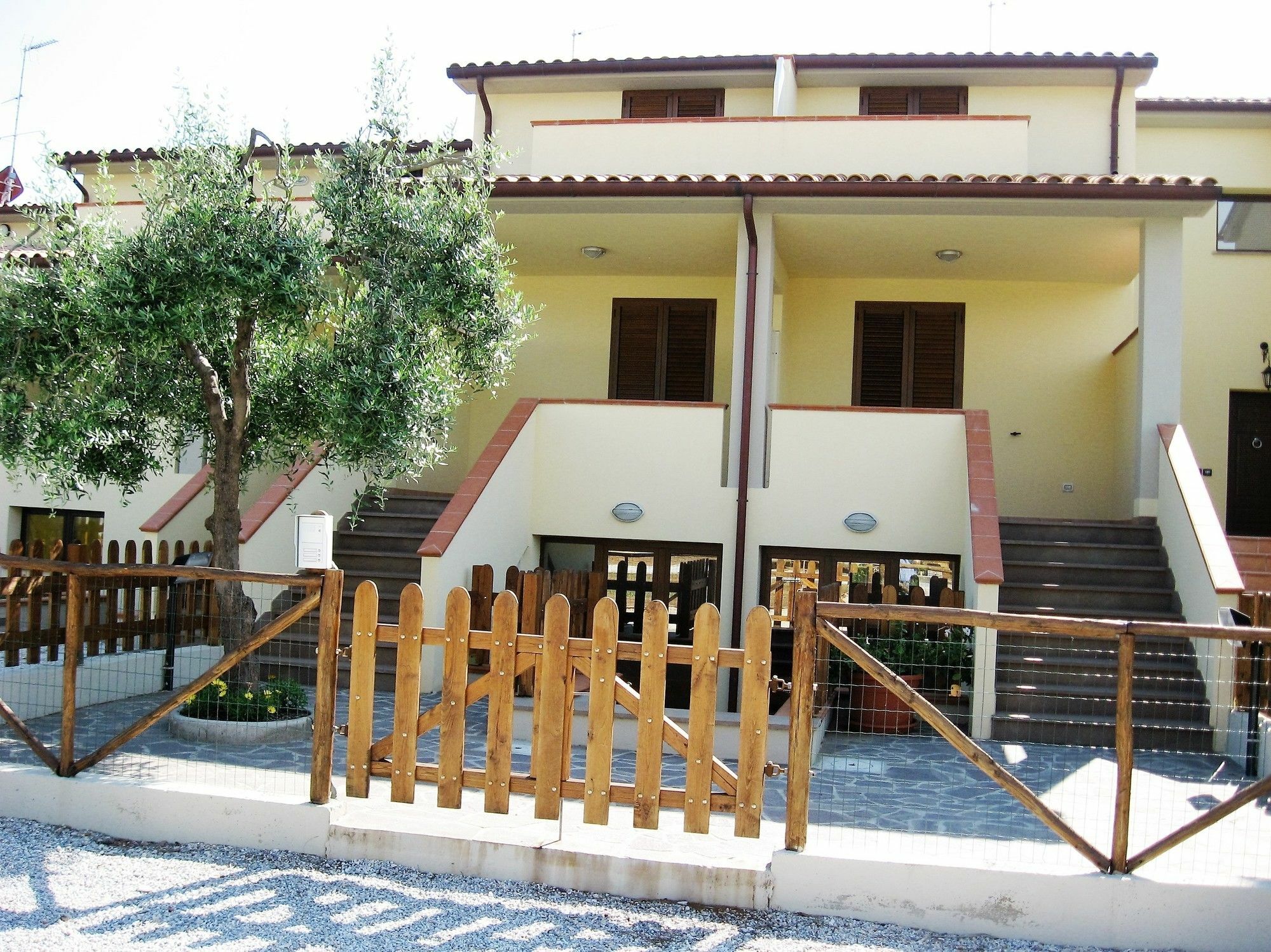 I Papaveri Apartments Сан-Винченцо Экстерьер фото