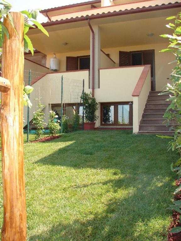 I Papaveri Apartments Сан-Винченцо Экстерьер фото